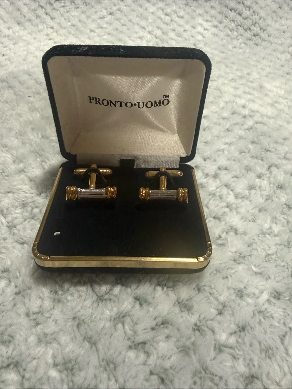 Pronto uomo Gold Tone Men’s Bar Cufflinks - Classic Two-Tone Design
